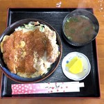 チューリップ - カツ丼（700円）