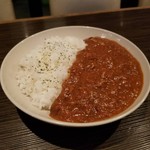 753 - 数ヵ月に1度！超人気のカレー