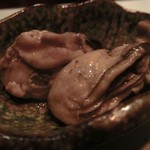 スモークソルト - 「牡蠣のオイル煮」：広島産の牡蠣に海鮮の出汁を加えたオイル煮！