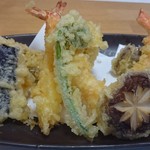 Tatsumi - ボリュームも味も満足の天ぷら