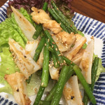 韓料理夢回廊 - 【’19.1】ニンニクの芽と鶏の軟骨炒め。旨いに決まってる