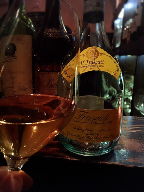 Wine bar&Dinnig La vie