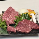 Yakiniku Motsunabe Gojouen - 厳選２種盛り