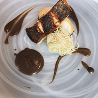 TRATTORIA CREATTA - 黒ソイのソテー　鱧のムースと椎茸のフリット　芽ひじきとヴェルガモットのソース