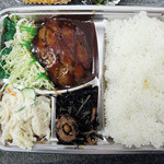 弁当・惣菜「サトー食品」 - ハンバーグ弁当（ごはん下段）