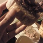 アヒルストア - パンにパテをのせる