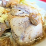 ラーメン二郎 - 豚