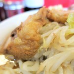 ラーメン二郎 - 豚の厚み