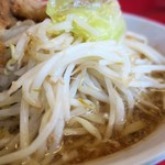 ラーメン二郎 - 野菜（デフォ）