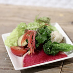 Barca. - 地場野菜のバルカサラダ