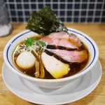 手打式超多加水麺 ののくら - 料理写真:特製中華そば 醤油