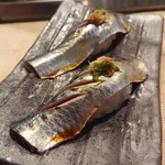 名代 駒寿司 - イワシの握り