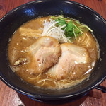 Ramen Icchou Tei - 豚骨魚介らーめん 750円