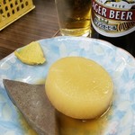 いこい - おでん（大根、こんにゃく）@100円×2とキリンラガー大瓶480円＊すべて税別