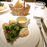 前菜盛り合わせ。