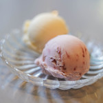 翡翠 - 冰酪（あいすくりん）、草莓（いちご）