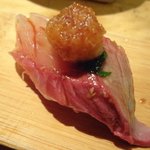 鮨げん家 - 天然ぶり（背）柚子大根