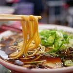 Shimpukusaikan - 中細ストレート麺！
