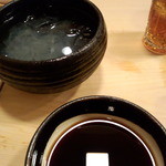 京味 - 葛きりを茹でるのは西さんお約束のパフォーマンス