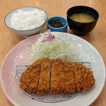 Tonkatsuinabawakou - ロースカツランチ（982円）