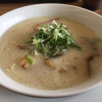 博多 豚十郎 - 塩豚骨ラーメン