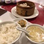 順海閣 - ご飯とスープ