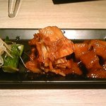 熟成和牛焼肉エイジング・ビーフ - キムチ盛り合わせ