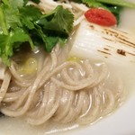 ビーダブリュー カフェ - ショウガたっぷり薬膳風蕎麦