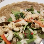 ビーダブリュー カフェ - サラダ風ガレット（蒸し鶏＆粒マスタード）