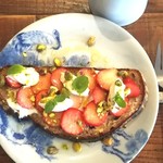 ブリコラージュ ブレッド アンド カンパニー ダイニング・カフェ - 