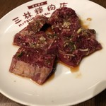 三林精肉店 - ハラミ１人前･･･最後の１人前で１片少ないと思う