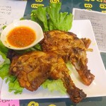 ロイヤルグリーン レストランアンドバー - B.B.Q.スタイルのチキン