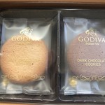 GODIVA Chocolatier - 