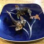 旬ものと日本酒 とみ笑 - 新潟のかじかの炭火焼き