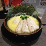 横浜家系ラーメン壱楽家 - 