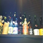 旬菜・SUSHI・彩酒 枯山水 熊谷店 - 階段に飾ってありました。