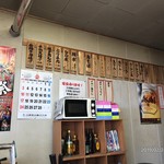 Tori ya - 店内のメニュー。麺類や焼鳥も有ります。