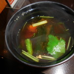 しゃぶ禅 - 　蓋を開けたお味噌汁です。