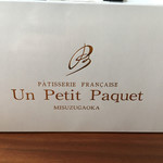Un Petit Paquet - 