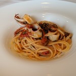 クラリタ ダ マリッティマ - 長井産ヤリイカのスパゲッティプッタネスカ