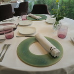 プレヴナンス - テーブルセッティング