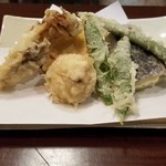 花坊 - 花坊野菜の天ぷら　530円。