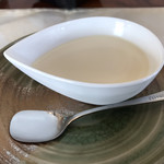 無国籍蕎麦会席 拓朗亭 - 蕎麦茶入りパンナコッタ