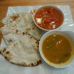 Teh Tarik Time - チーズナンのセット。これはなぜか約750円と他に比べると割高。値段設定が雑ですって、とツッコミを入れたくなりました。