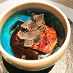 エクアトゥール - フォアグラのソテー、黒トリュフ