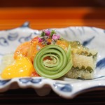 津の守坂 小柴 - 閖上の赤貝　子持ち昆布　黄身酢　出汁ジュレ