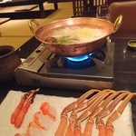 蟹工船 - カニ～♪ 店内は広くてキレイで、高級感あります。