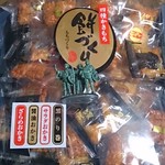 ホームショップさとみ - 料理写真:三幸製菓　餅づくり　137g_198円