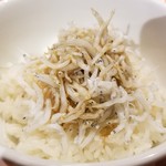 麺屋 六感堂 - チャコ飯 しらすご飯