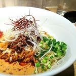 麺屋一燈 - 花椒香るしびれる汁なし担々麺 880円